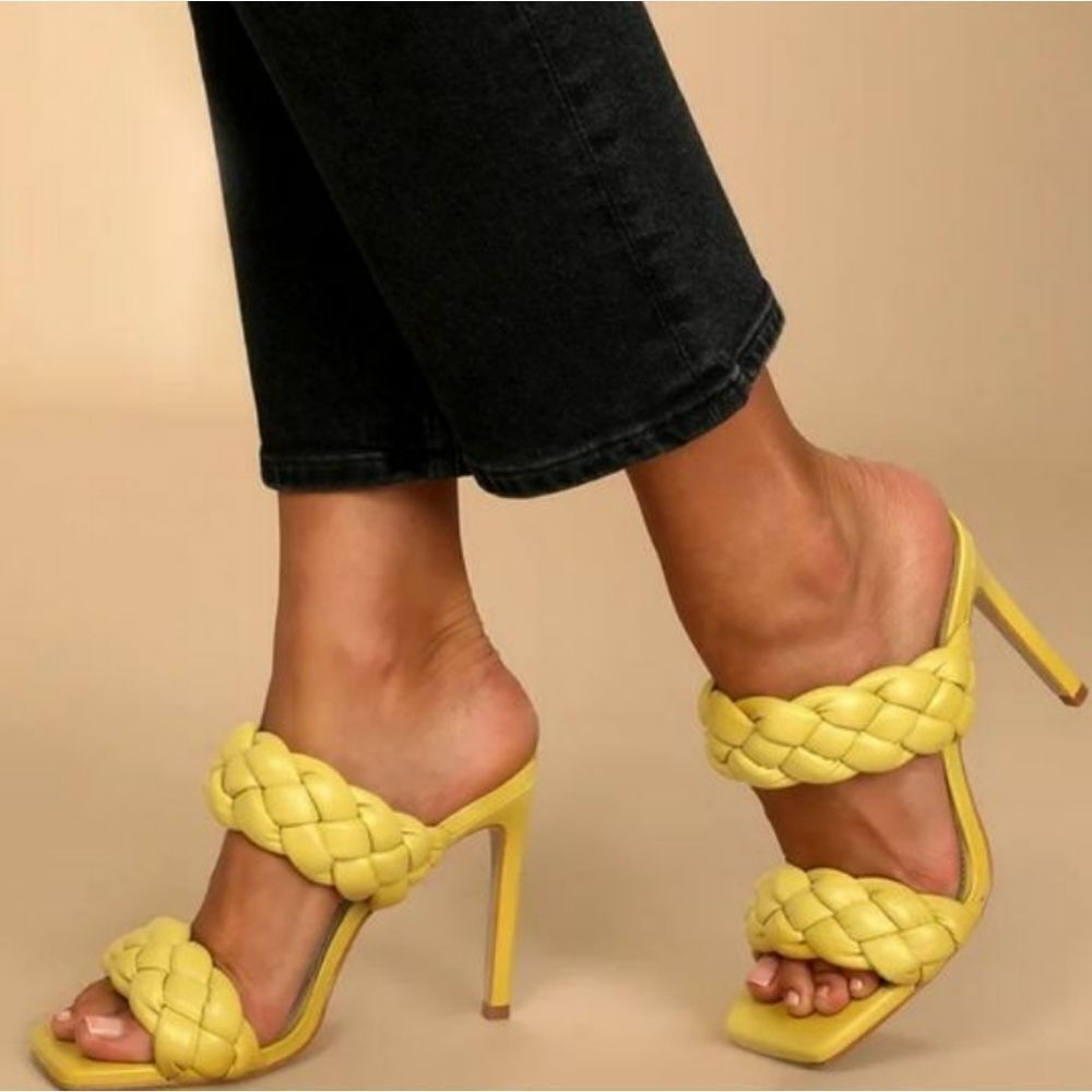 BRAND NEW STEVE MADDEN WOMEN"S CHUNKY BRAIDED STRAP DETAILS KENLEY HEELE…